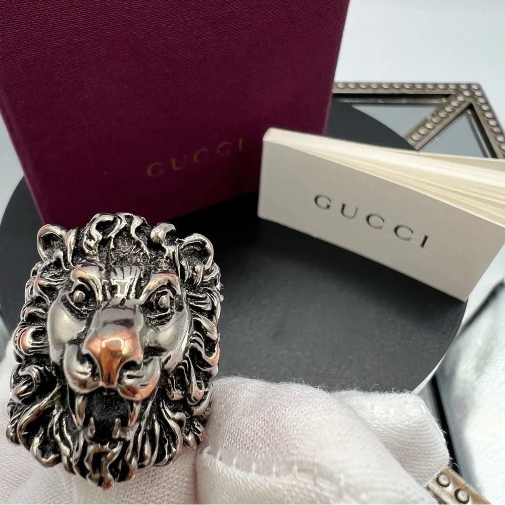 Gucci Metallic Lion Head Ring